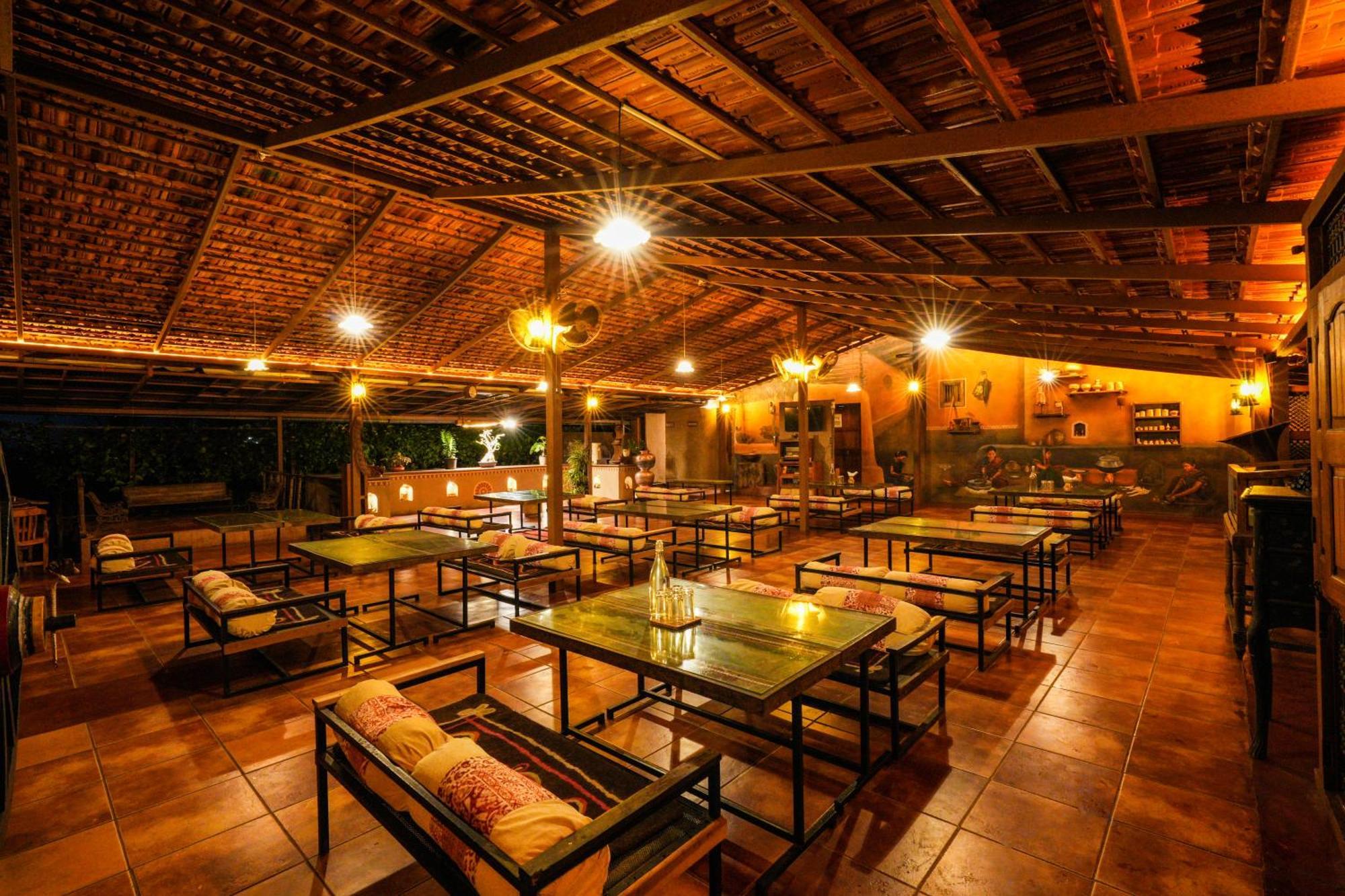 Nisarg Resort Kolhapur Buitenkant foto
