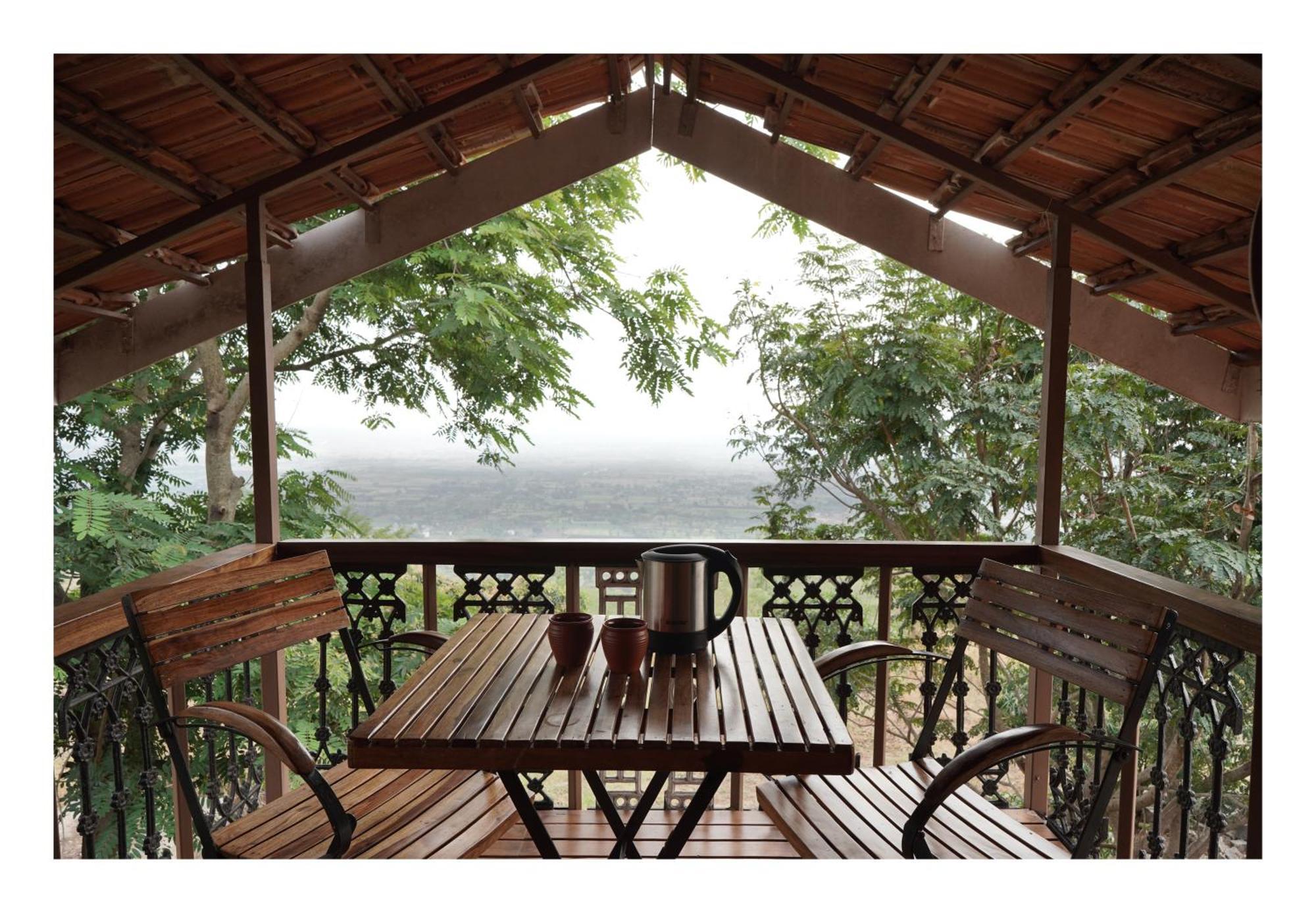 Nisarg Resort Kolhapur Buitenkant foto