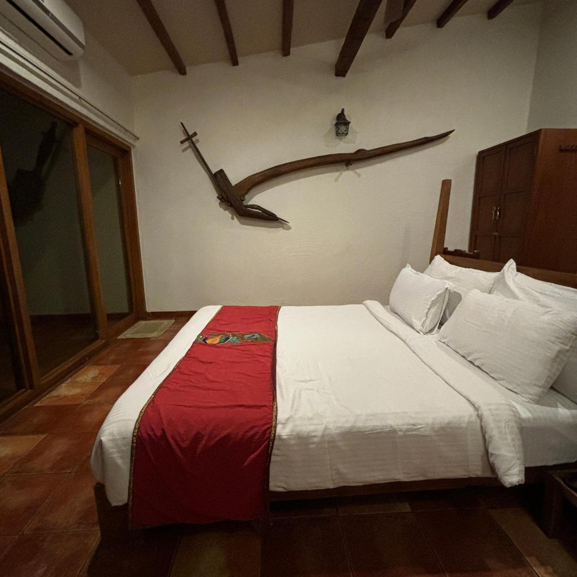 Nisarg Resort Kolhapur Buitenkant foto