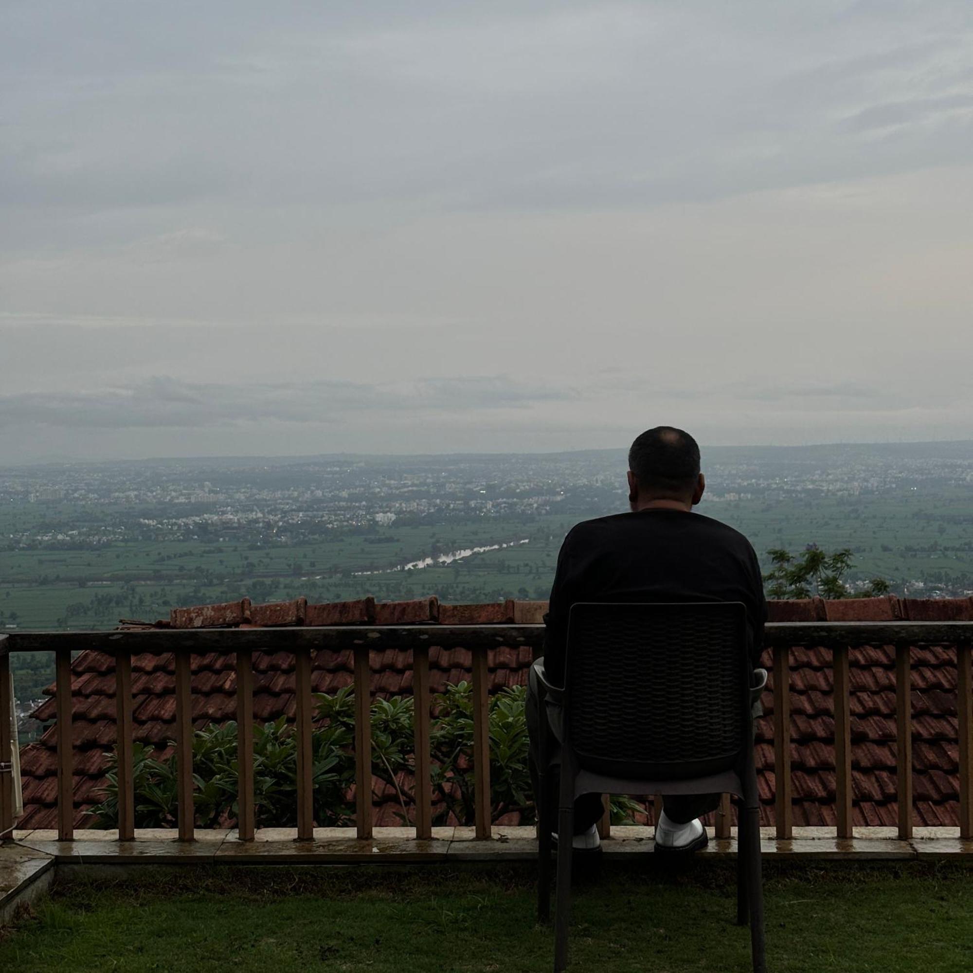 Nisarg Resort Kolhapur Buitenkant foto